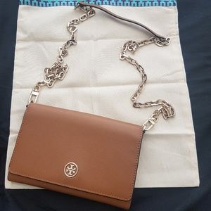 Tory Burch Robinson Chain Wallet